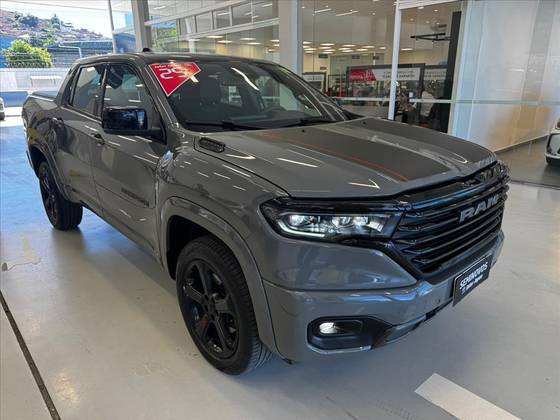 RAM RAMPAGE 2.0 HURRICANE 4 TURBO GASOLINA R/T 4X4 AUTOMÁTICO